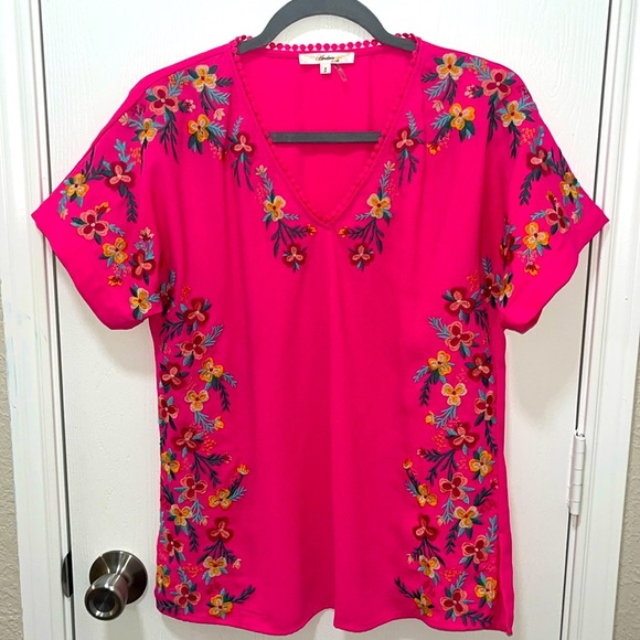 Andree by Unit short sleeve pink top with em size small, excellent condition - Picture 1 of 9